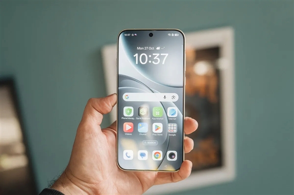 1499元！网易有道发布全球首款iPhone专属Agent耳机